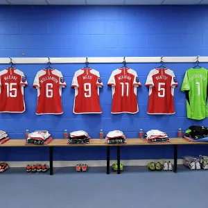 Arsenal Women's Team: Pre-Match Huddle before FA WSL Cup Clash against Reading Arsenal Women's Team: Pre-Match Huddle before FA WSL Cup Clash against Reading