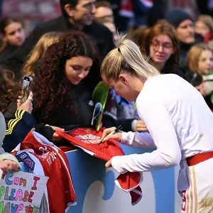 Arsenal Women's Triumph at Brighton: Alessia Russo Celebrates with Fan after Match Win