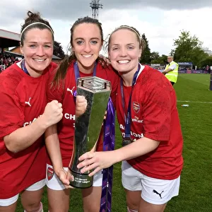 Arsenal Women's Triumph: Mitchell, Evans, and Little Lift the WSL Trophy