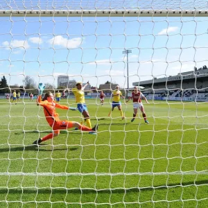 Arsenal Women's Victory: Jordan Nobbs Scores in Empty FA WSL Match Against Brighton Arsenal Women's Victory: Jordan Nobbs Scores in Empty FA WSL Match Against Brighton