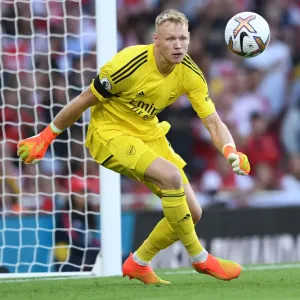 Arsenal's Aaron Ramsdale in Action: Arsenal vs Fulham, 2022-23 Premier League Arsenal's Aaron Ramsdale in Action: Arsenal vs Fulham, 2022-23 Premier League