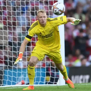 Arsenal's Aaron Ramsdale in Action against Fulham in 2022-23 Premier League Arsenal's Aaron Ramsdale in Action against Fulham in 2022-23 Premier League