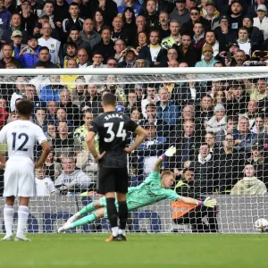 Arsenal's Aaron Ramsdale Braces for Leeds United's Penalty in 2022-23 Premier League Clash Arsenal's Aaron Ramsdale Braces for Leeds United's Penalty in 2022-23 Premier League Clash