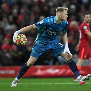 Arsenal's Aaron Ramsdale Faces Off Against Liverpool in Intense Premier League Clash (2021-22)