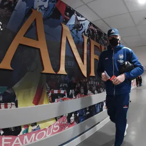Arsenal's Aaron Ramsdale Prepares for Liverpool Showdown in Carabao Cup Semi-Final