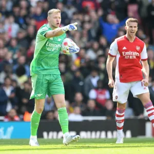 Arsenal's Aaron Ramsdale: Unforgettable Performance Against Manchester United - Premier League 2021-22, Emirates Stadium Arsenal's Aaron Ramsdale: Unforgettable Performance Against Manchester United - Premier League 2021-22, Emirates Stadium