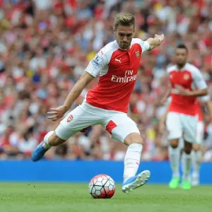 Arsenal's Aaron Ramsey in Action Against West Ham United (2015-16 Premier League)