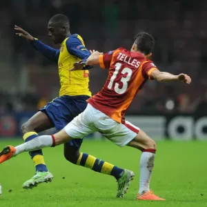 Arsenal's Aaron Ramsey Outwits Galatasaray's Alex Telles in UEFA Champions League Clash Arsenal's Aaron Ramsey Outwits Galatasaray's Alex Telles in UEFA Champions League Clash