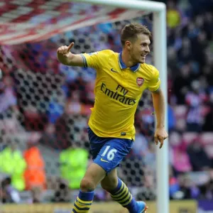 Arsenal's Aaron Ramsey Scores Brace in Triumphant 3-0 Win over Sunderland (2013-14) Arsenal's Aaron Ramsey Scores Brace in Triumphant 3-0 Win over Sunderland (2013-14)