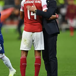 Arsenal's Agony: Aubameyang Consoled by Ramsey after Europa League Final Defeat vs Chelsea (Baku, 2019)