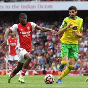 Arsenal's Ainsley Maitland-Niles in Action: Arsenal vs. Norwich City, Premier League 2021-22 Arsenal's Ainsley Maitland-Niles in Action: Arsenal vs. Norwich City, Premier League 2021-22