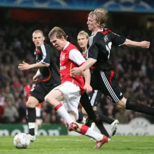 Arsenal's Alex Hleb Fouled by Liverpool's Dirk Kuyt: Uncalled Penalty in Champions League Quarterfinal