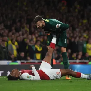 Arsenal's Alex Iwobi Faces Off Against Norwich's Angus Gunn in Carabao Cup Clash Arsenal's Alex Iwobi Faces Off Against Norwich's Angus Gunn in Carabao Cup Clash