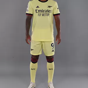 Arsenal's Alex Lacazette Gears Up for 2021-22 Season Kick-Off