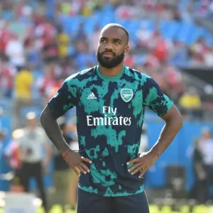 Arsenal's Alex Lacazette Readies for Battle: Arsenal vs Fiorentina, 2019 International Champions Cup, Charlotte