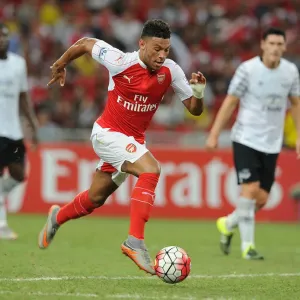 Arsenal's Alex Oxlade-Chamberlain in Action Against Everton at 2015-16 Barclays Asia Trophy, Singapore Arsenal's Alex Oxlade-Chamberlain in Action Against Everton at 2015-16 Barclays Asia Trophy, Singapore