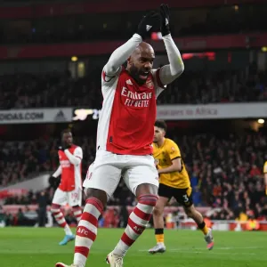 Arsenal's Alexandre Lacazette Fires Up the Crowd vs. Wolverhampton Wanderers, Premier League 2021-22