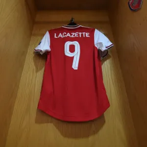Arsenal's Alexandre Lacazette Readies for Vitoria Guimaraes Clash in Europa League Group Stage Arsenal's Alexandre Lacazette Readies for Vitoria Guimaraes Clash in Europa League Group Stage
