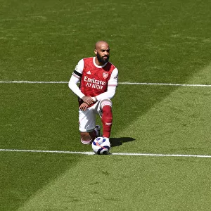 Arsenal's Alexis Lacazette Takes a Knee at Empty Emirates Stadium: Arsenal v Fulham, Premier League 2020-21
