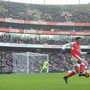 Arsenal's Alexis Sanchez in Action: Arsenal vs Burnley, Premier League 2016-17