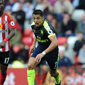 Arsenal's Alexis Sanchez in Action against Sunderland (2016-17)