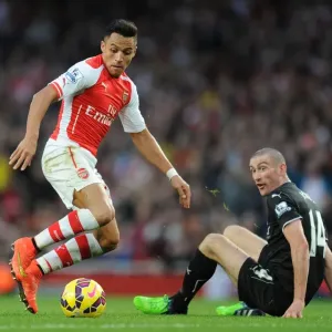 Arsenal's Alexis Sanchez Faces Off Against Burnley's David Jones in Premier League Clash Arsenal's Alexis Sanchez Faces Off Against Burnley's David Jones in Premier League Clash