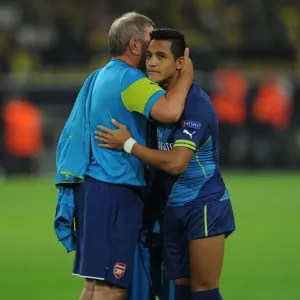 Arsenal's Alexis Sanchez and Kitman Vic Akers Before Borussia Dortmund Clash in Champions League (2014)