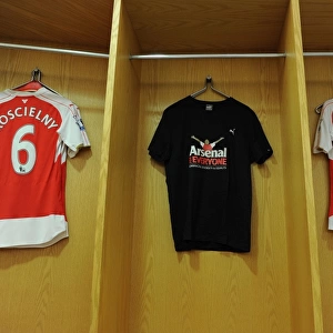 Arsenal's Arsenal for Everyone Unity T-Shirts before Arsenal vs. Everton (2015/16)