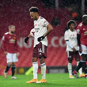 Arsenal's Aubameyang Battles Manchester United in Empty Old Trafford (2020-21 Premier League)