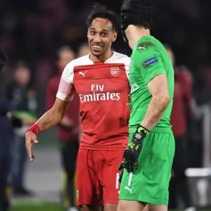 Arsenal's Aubameyang and Cech Celebrate Quarter-Final Victory Over Napoli
