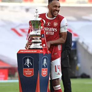 Arsenal's Aubameyang Celebrates FA Cup Victory Over Chelsea in Empty Wembley Stadium (2020)