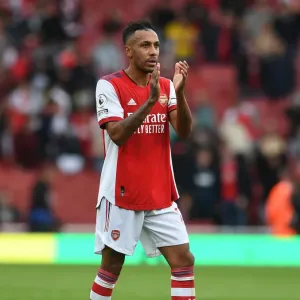 Arsenal's Aubameyang Celebrates with Fans after Arsenal vs. Chelsea Victory (2021-22)