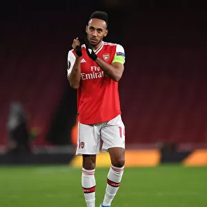 Arsenal's Aubameyang Celebrates with Fans after Europa League Victory over Eintracht Frankfurt