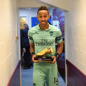 Arsenal's Aubameyang Claims 2018-19 Premier League Golden Boot at Burnley