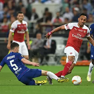 Arsenal's Aubameyang Clashes with Chelsea's Jorginho and Pedro in Europa League Final