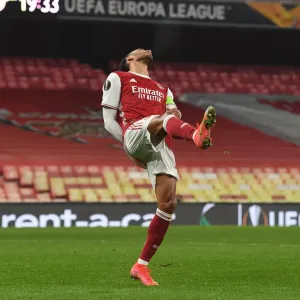 Arsenal's Aubameyang Expresses Frustration in Empty Emirates During Europa League Match vs. Olympiacos Arsenal's Aubameyang Expresses Frustration in Empty Emirates During Europa League Match vs. Olympiacos