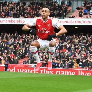 Arsenal's Aubameyang Gears Up for Arsenal vs. West Ham Clash