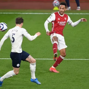 Arsenal's Aubameyang Outmaneuvers Manchester City's Stones: A Behind-Closed-Doors Battle in the Premier League Arsenal's Aubameyang Outmaneuvers Manchester City's Stones: A Behind-Closed-Doors Battle in the Premier League