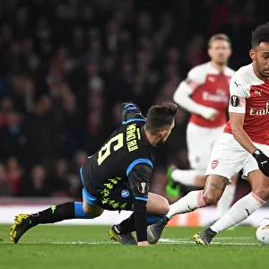 Arsenal's Aubameyang Outmaneuvers Napoli's Rui in Europa League Quarterfinal Clash