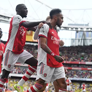 Arsenal's Aubameyang and Pepe Celebrate Goal Against Norwich City (2021-22)