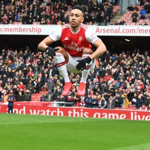 Arsenal's Aubameyang Readies for Premier League Clash Against West Ham