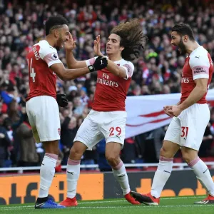 Arsenal's Aubameyang Scores First Goal, Celebrates with Guendouzi and Kolasinac vs Burnley (2018-19)
