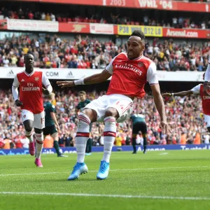 Arsenal's Aubameyang Scores Second Goal in Premier League Victory Against Burnley Arsenal's Aubameyang Scores Second Goal in Premier League Victory Against Burnley