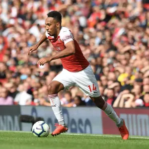 Arsenal's Aubameyang Scores Stunner: Arsenal FC Triumphs Over West Ham in Premier League