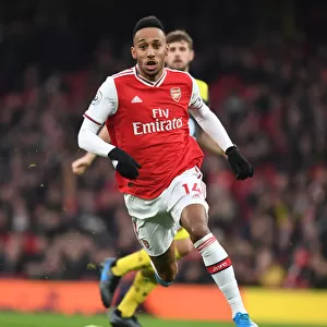 Arsenal's Aubameyang Shines in Arsenal vs. Southampton Premier League Clash (November 2019)