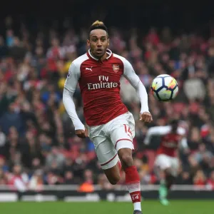 Arsenal's Aubameyang Shines in Premier League Clash Against Southampton