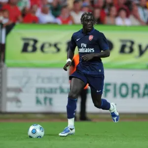 Arsenal's Bacary Sagna Shines in 5-0 Pre-Season Victory over Szombathelyi (2009) Arsenal's Bacary Sagna Shines in 5-0 Pre-Season Victory over Szombathelyi (2009)