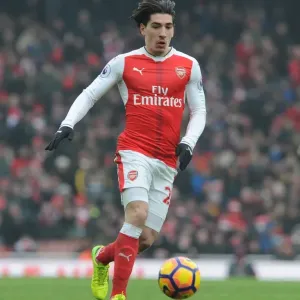 Arsenal's Bellerin in Action: Arsenal vs. Hull City (Premier League 2016-17)