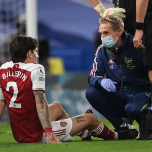 Arsenal's Bellerin Interacts with Physio Amid Chelsea Clash (2020-21) Arsenal's Bellerin Interacts with Physio Amid Chelsea Clash (2020-21)