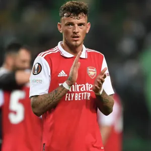 Arsenal's Ben White Applauding Fans after Europa League Victory over Sporting CP